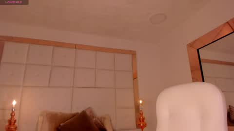 Snapshot of amanda_colin chatting on 07-17-26, 06:35 Amanda online show from 07-17-26, 06:35
