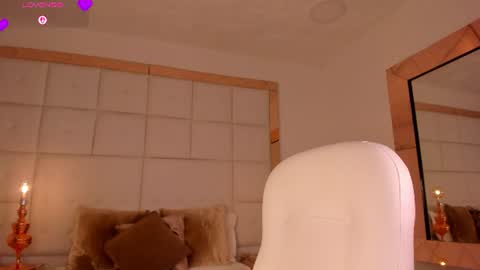 Snapshot of amanda_colin chatting on 07-28-26, 04:39 Amanda online show from 07-28-26, 04:39