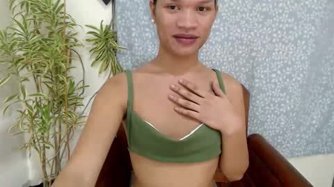 Snapshot of amanda_fuck69 chatting on 12-04-25, 03:21 Amanda online show from 12-04-25, 03:21