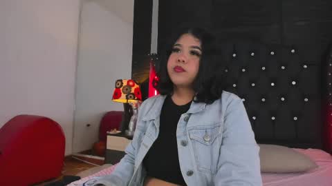 Amanda Moore online show from 04-14-26, 04:40