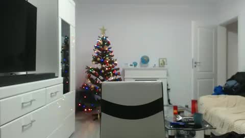 Anda .. online show from 12-20-25, 09:55