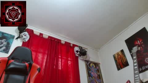 Snapshot of amanda_valeska chatting on 04-18-26, 05:39 Amanda Valeska online show from 04-18-26, 05:39