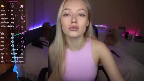 Amanda online show from 10-11-25, 06:45