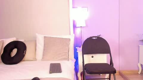 luna online show from 05-25-26, 12:00