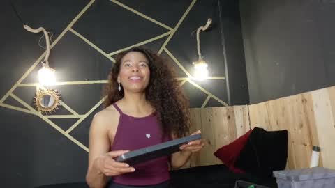 Snapshot of amara_vex chatting on 06-27-26, 12:33 amara_vex online show from 06-27-26, 12:33