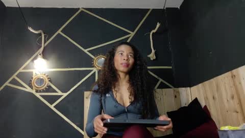 Snapshot of amara_vex chatting on 07-06-26, 12:35 amara_vex online show from 07-06-26, 12:35