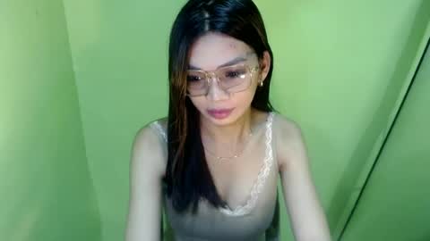 Snapshot of amarabellax chatting on 06-26-26, 04:06 BELLA online show from 06-26-26, 04:06