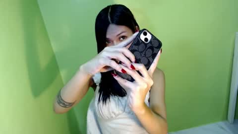 Snapshot of amarabellax chatting on 07-21-26, 11:40 BELLA online show from 07-21-26, 11:40