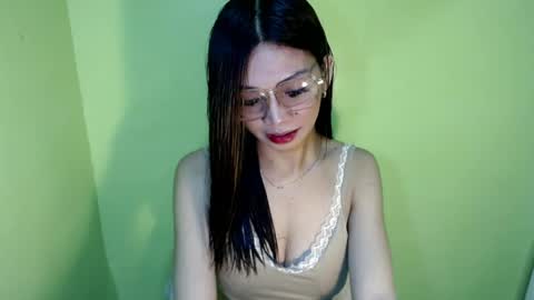 Snapshot of amarabellax chatting on 07-23-26, 01:52 BELLA online show from 07-23-26, 01:52
