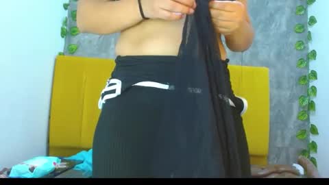 amaraleoncm online show from 11-18-25, 03:23