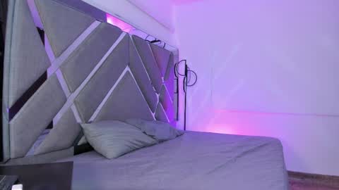 Snapshot of amaralewis chatting on 05-22-26, 12:55 AMARA online show from 05-22-26, 12:55