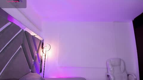 Snapshot of amaralewis chatting on 07-07-26, 01:15 AMARA online show from 07-07-26, 01:15