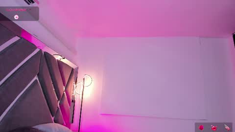 Snapshot of amaralewis chatting on 07-14-26, 01:06 AMARA online show from 07-14-26, 01:06