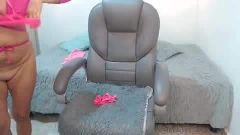 Snapshot of amarantha_ross chatting on 05-07-26, 02:11 Amarantha online show from 05-07-26, 02:11