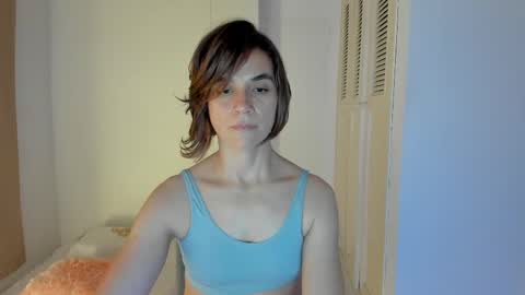 Snapshot of amaranthaajames chatting on 02-14-25, 04:15 Amarantha online show from 02-14-25, 04:15