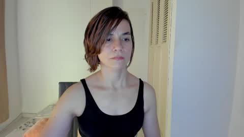 Snapshot of amaranthaajames chatting on 03-11-25, 04:21 Amarantha online show from 03-11-25, 04:21