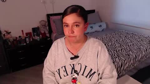 Mila  online show from 02-12-25, 10:26