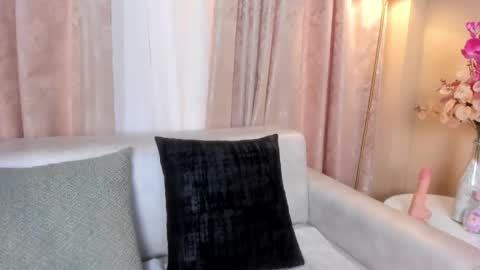 Amara Yasbel online show from 11-29-25, 06:33