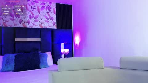 Snapshot of amarettho chatting on 01-03-25, 12:52 Emily online show from 01-03-25, 12:52