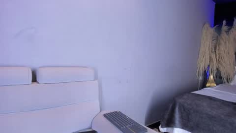 Snapshot of amarettho chatting on 01-06-25, 05:38 Emily online show from 01-06-25, 05:38