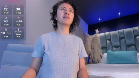 Snapshot of amarettho chatting on 01-26-25, 12:43 Emily online show from 01-26-25, 12:43
