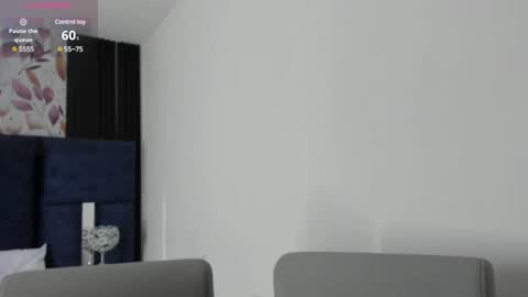Snapshot of amarettho chatting on 01-30-25, 11:01 Emily online show from 01-30-25, 11:01