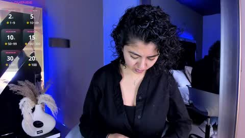 Snapshot of amarettho chatting on 02-24-25, 10:37 Emily online show from 02-24-25, 10:37