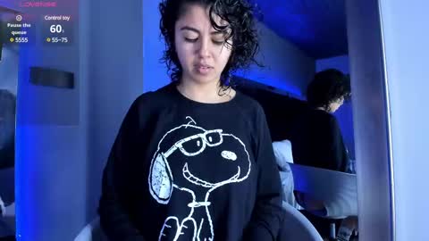 Snapshot of amarettho chatting on 02-25-25, 10:15 Emily online show from 02-25-25, 10:15