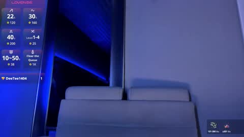 Snapshot of amarettho chatting on 10-10-25, 11:31 Emily online show from 10-10-25, 11:31