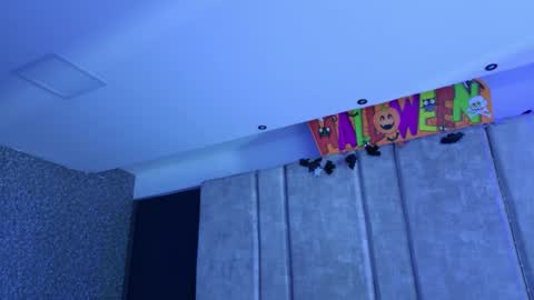 Emily online show from 11-03-25, 11:11