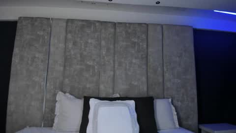 Snapshot of amarettho chatting on 05-15-26, 11:17 Emily online show from 05-15-26, 11:17