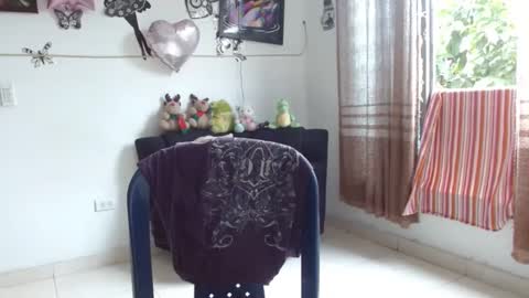 amaris_c online show from 12-30-24, 01:58