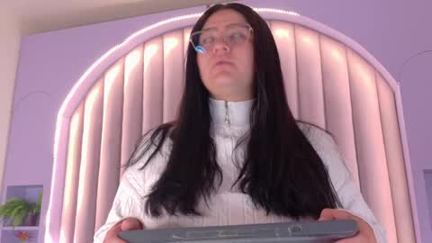 Snapshot of amatistasky__ chatting on 05-28-26, 11:29 AMATISTA online show from 05-28-26, 11:29