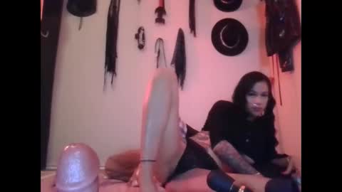 amayamillarodriguez online show from 12-12-24, 06:42