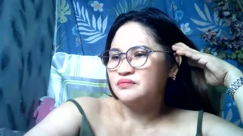 Snapshot of amazing_angel22 chatting on 06-12-26, 02:32 amazing angel online show from 06-12-26, 02:32