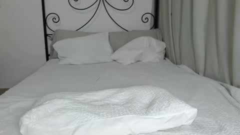 Snapshot of amazingsexygirl chatting on 03-12-26, 01:01 amazingsexygirl online show from 03-12-26, 01:01