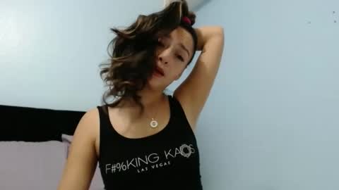 Snapshot of amazingzo chatting on 05-10-26, 06:24 amazingzo online show from 05-10-26, 06:24