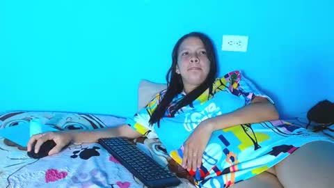 Snapshot of ambar69noir chatting on 06-14-26, 02:24 HAMBAR online show from 06-14-26, 02:24