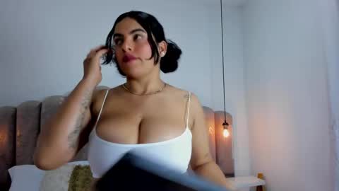 ambar85 online show from 11-23-25, 01:38