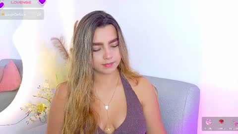 Snapshot of ambar_carterr chatting on 06-11-26, 07:45 Ambar online show from 06-11-26, 07:45