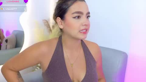 Snapshot of ambar_carterr chatting on 06-21-26, 01:19 Ambar online show from 06-21-26, 01:19