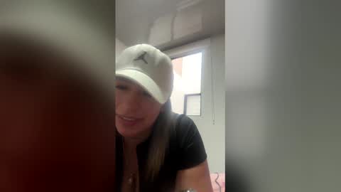 ambar_cortes online show from 02-05-26, 09:52