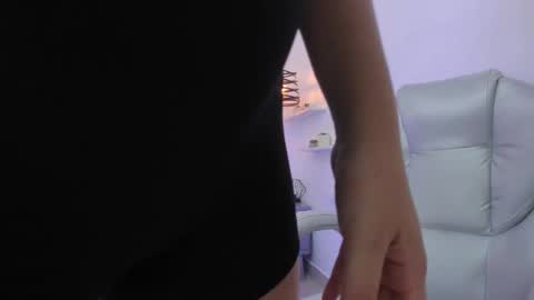 Snapshot of ambar_cullen chatting on 11-12-25, 09:58 ambar_cullen online show from 11-12-25, 09:58