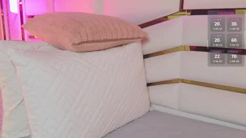 Snapshot of ambar_rosse25 chatting on 11-14-25, 11:53 Julieta online show from 11-14-25, 11:53