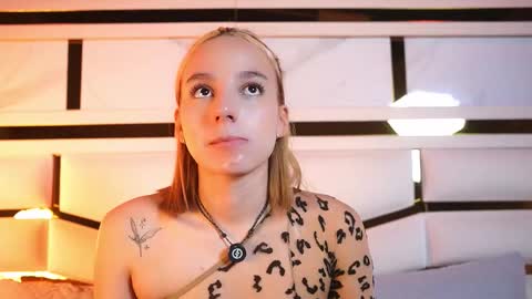 Julieta  online show from 02-10-26, 12:09