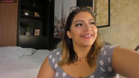 Snapshot of ambarbrown_ chatting on 05-04-26, 01:56 Ambar online show from 05-04-26, 01:56