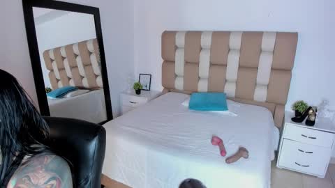 ambarcoxx online show from 02-25-26, 12:04