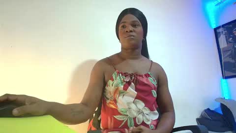 ambargil__ online show from 01-07-25, 10:32