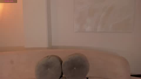 Snapshot of ambarjames_ chatting on 06-24-26, 11:09 Ambar online show from 06-24-26, 11:09