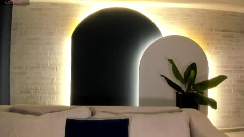 Snapshot of ambarjames_ chatting on 06-28-26, 12:00 Ambar online show from 06-28-26, 12:00